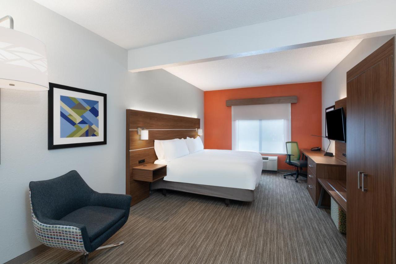 King Room - Disability Access at Holiday Inn Express Hotel & Suites Tell City, an IHG Hotel