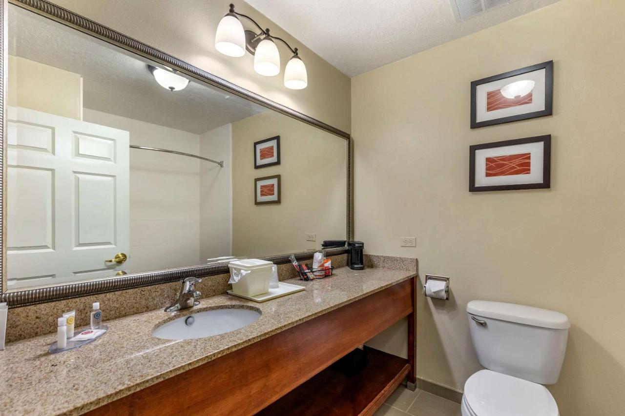 Queen Room with Two Queen Beds - Accessible/Non-Smoking at Comfort Inn Saint George North
