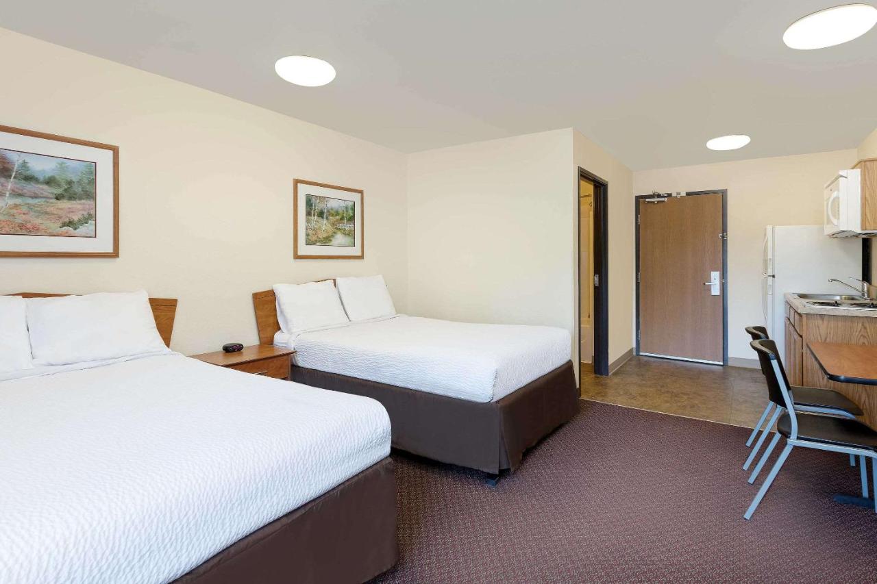 Double Room with Two Double Beds - Non-Smoking at WoodSpring Suites Tyler Rose Garden