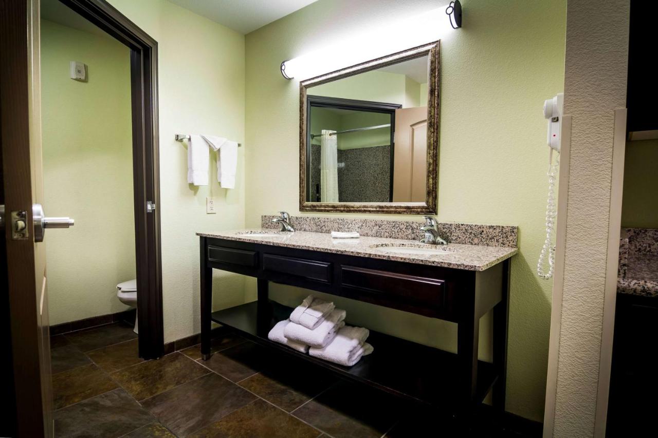 Deluxe King Room - Mobility Access/Non-Smoking at La Quinta Inn & Suites by Wyndham Las Vegas Airport South