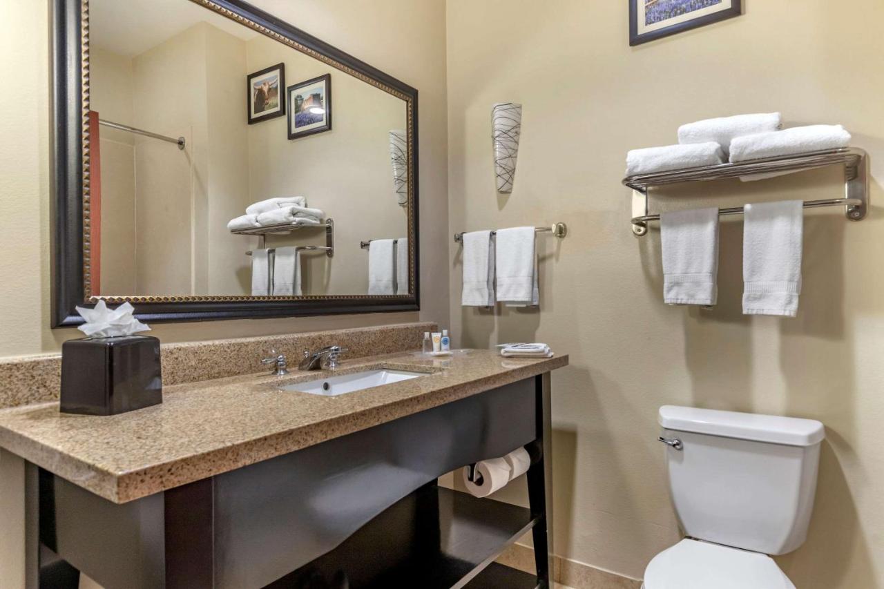 Queen Suite with Two Queen Beds - Non-Smoking at Comfort Suites Buda - Austin South