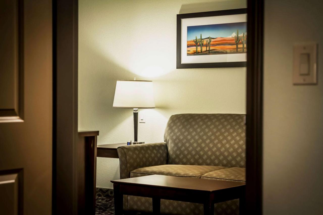 King Studio Suite - Mobility Access/Non-Smoking at La Quinta Inn & Suites by Wyndham Las Vegas Airport South
