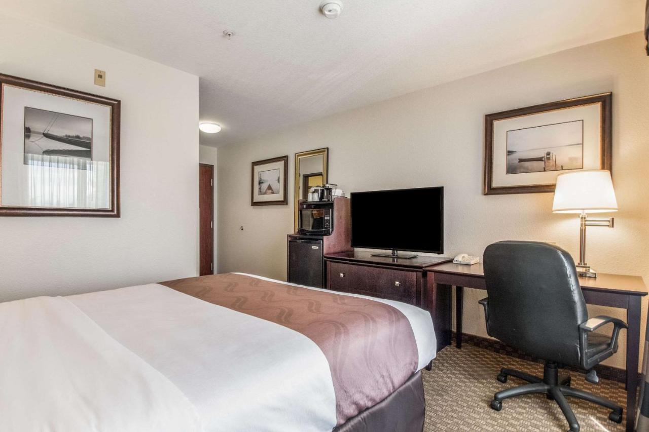 Executive King Suite - Non-Smoking at Quality Inn