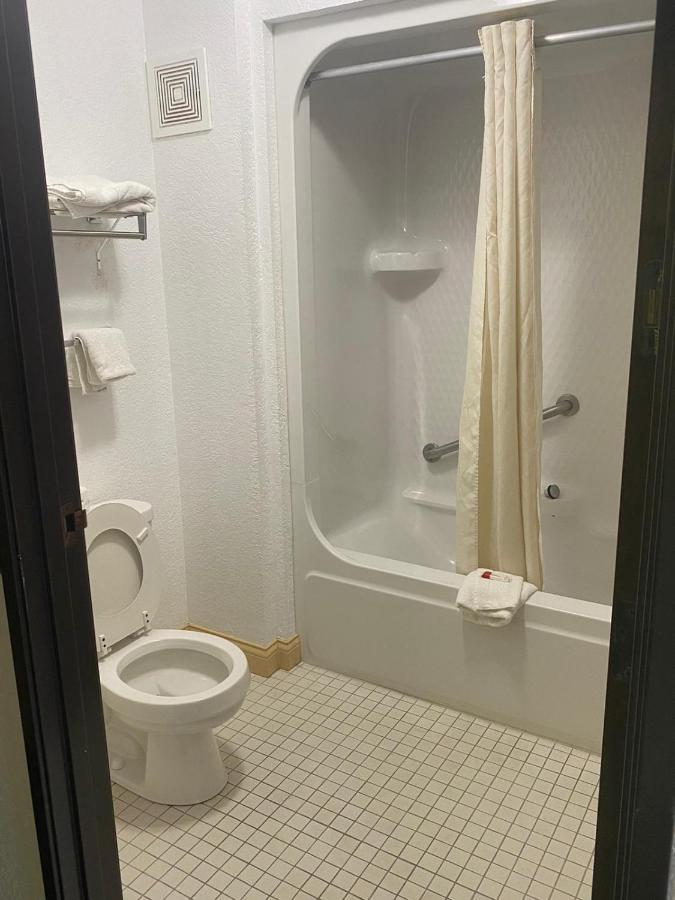 Double Room - Mobility Access at Baymont by Wyndham Robinson