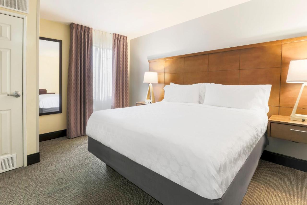 Two-Bedroom Suite with Bath Tub - Disability Access/Non-Smoking at Staybridge Suites Reno by IHG