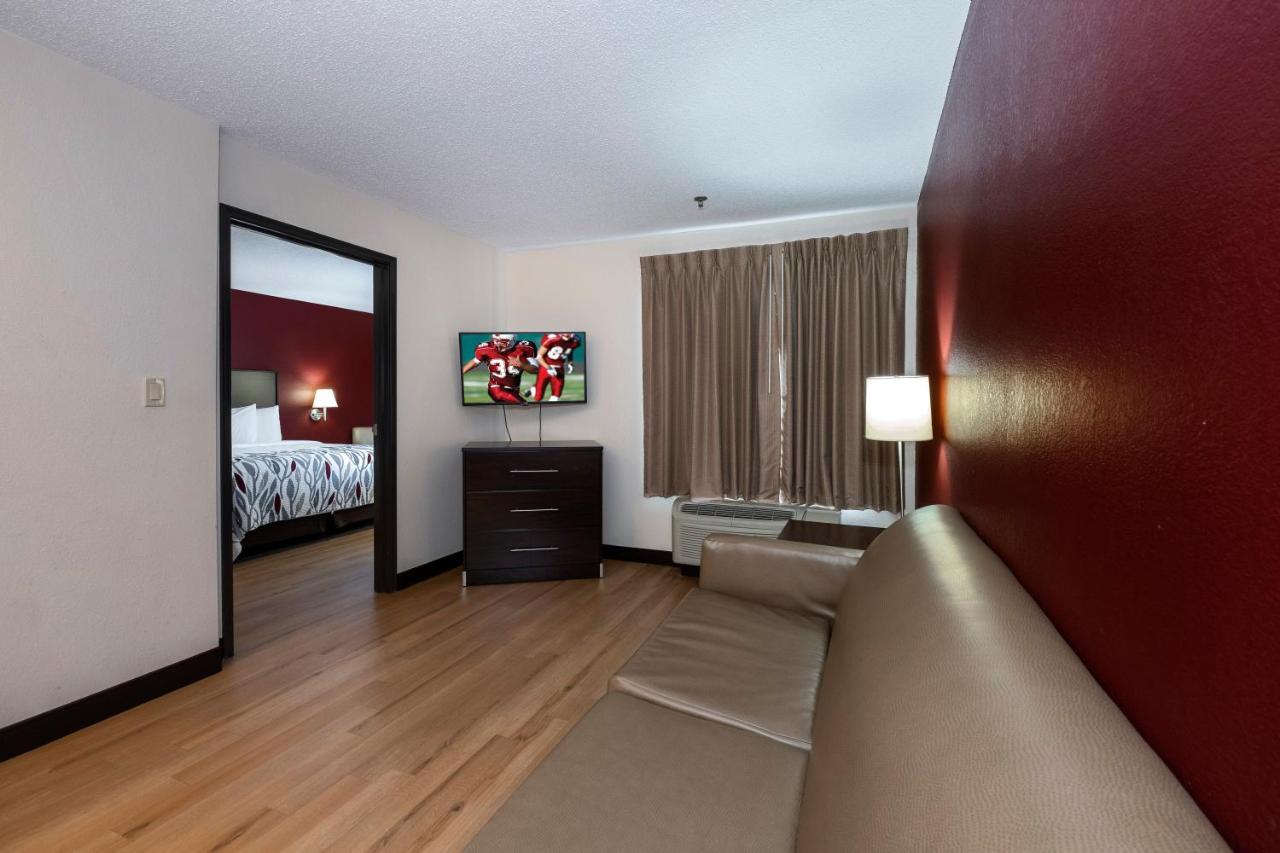 Suite King Room - Disability Access/Non-Smoking at Red Roof Inn & Suites Dover Downtown