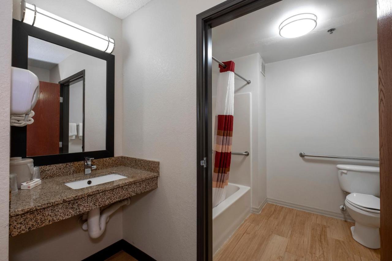 Suite King Room - Disability Access/Non-Smoking at Red Roof Inn & Suites Dover Downtown