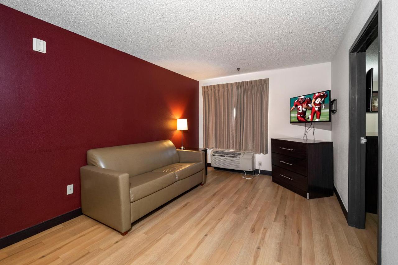 Suite King Room - Non-Smoking at Red Roof Inn & Suites Dover Downtown