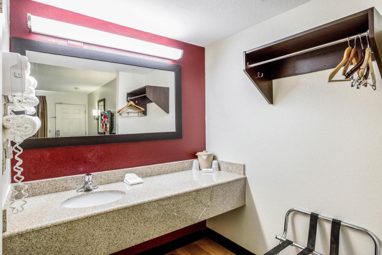 Queen Suite with Two Queen Beds - Smoke Free at Red Roof Inn Gallup