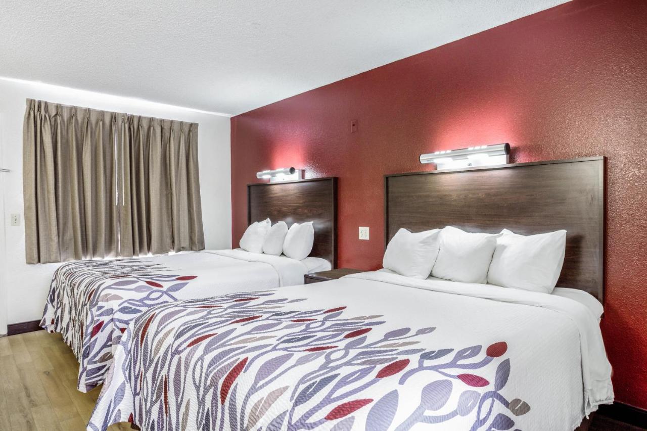 Queen Suite with Two Queen Beds - Smoke Free at Red Roof Inn Gallup