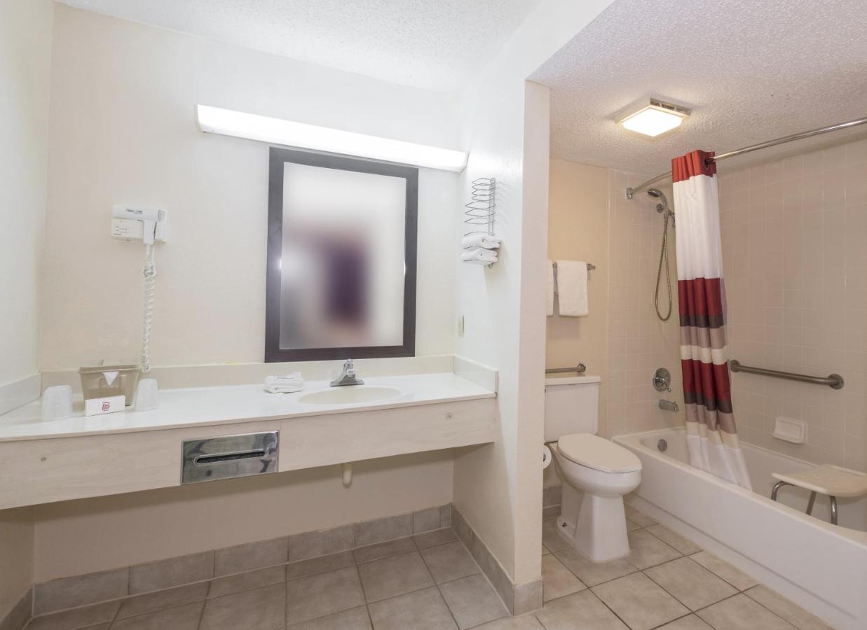 Deluxe Room with Two Double Beds Disability Access Non-Smoking at Red Roof Inn Acworth - Emerson/ LakePoint South