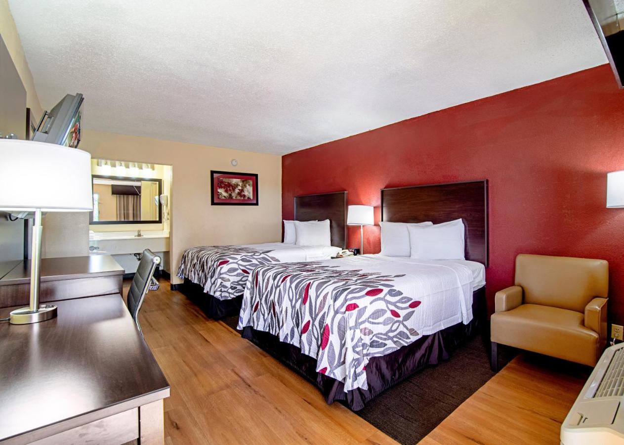 Suite with Two Double Beds with Kitchen Non-Smoking at Red Roof Inn & Suites Greenwood, SC