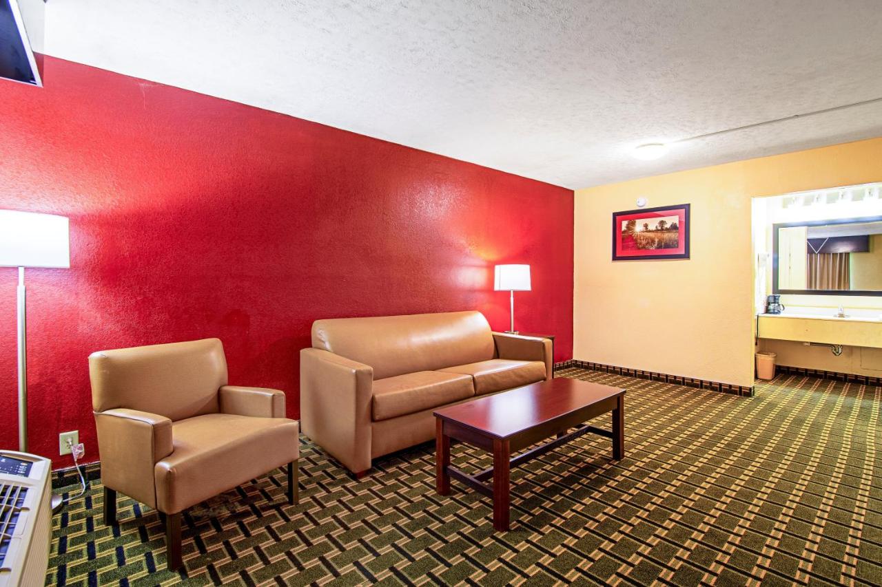 Suite King with Spa Bath Non-Smoking at Red Roof Inn & Suites Greenwood, SC