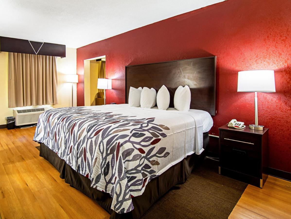 Suite King with Kitchen Non-Smoking at Red Roof Inn & Suites Greenwood, SC