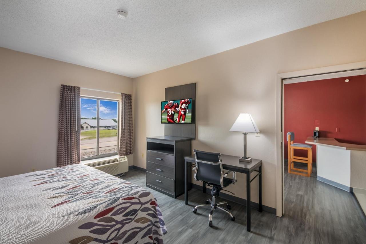 Suite King Room - Non Smoking at Red Roof Inn & Suites Austin East - Manor