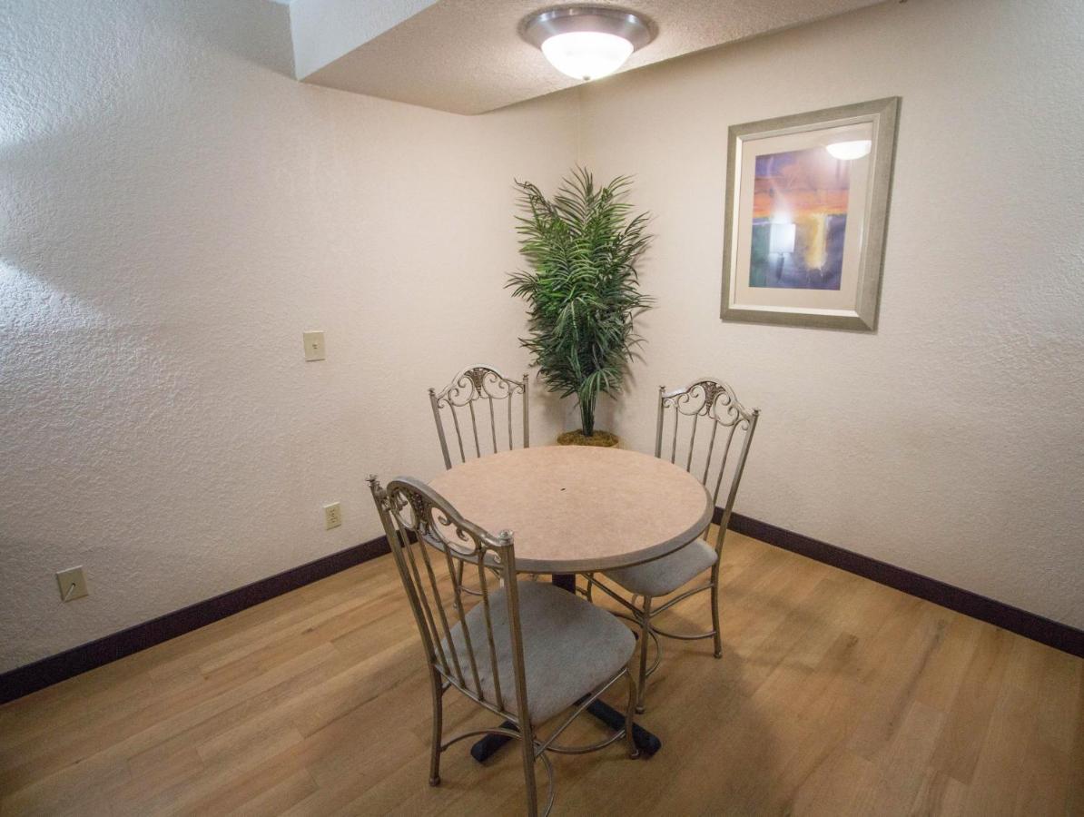 Suite Double Room with Two Double Beds - Smoke Free at Red Roof Inn Hilton Head Island