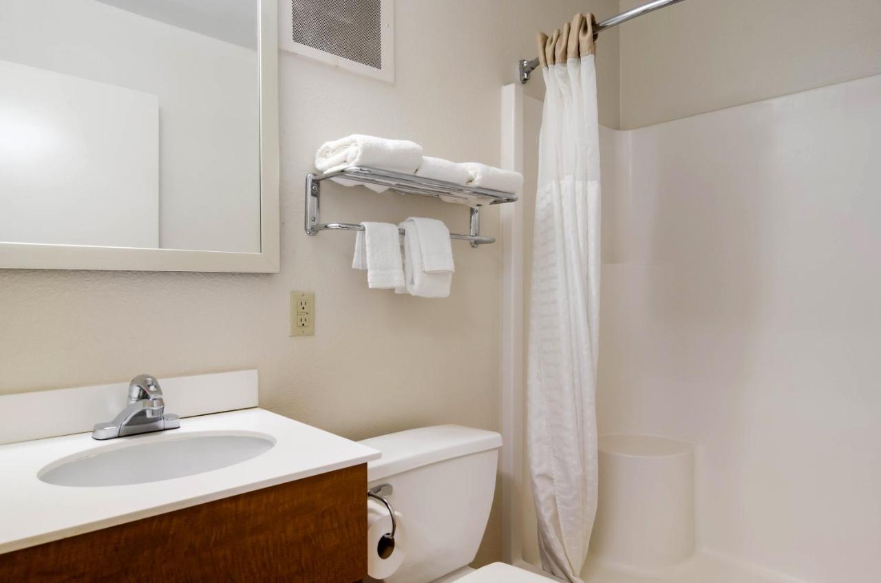 Studio Room with Double Beds Non-Smoking at HomeTowne Studios by Red Roof Denver - Thornton
