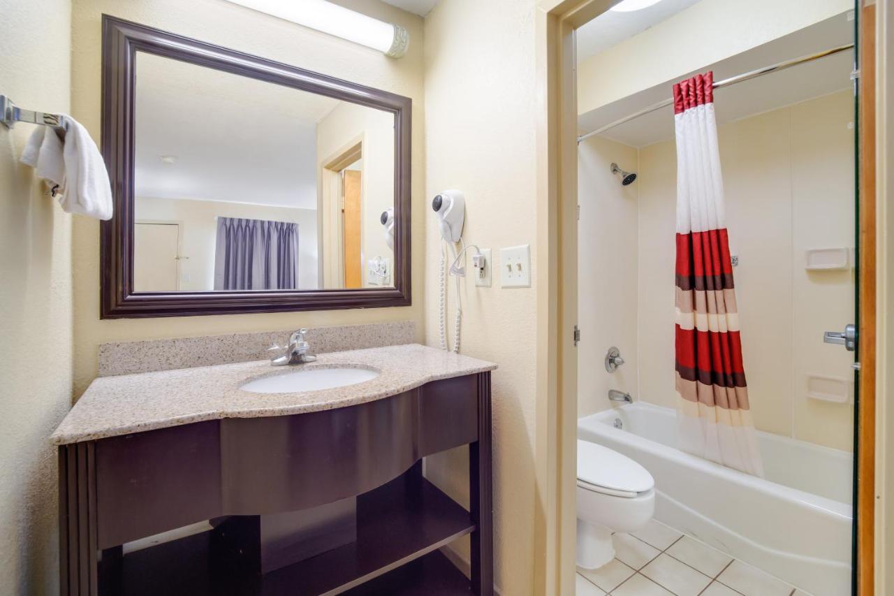 Deluxe Room with Two Double Beds Non-Smoking at Red Roof Inn Augusta - Washington Road