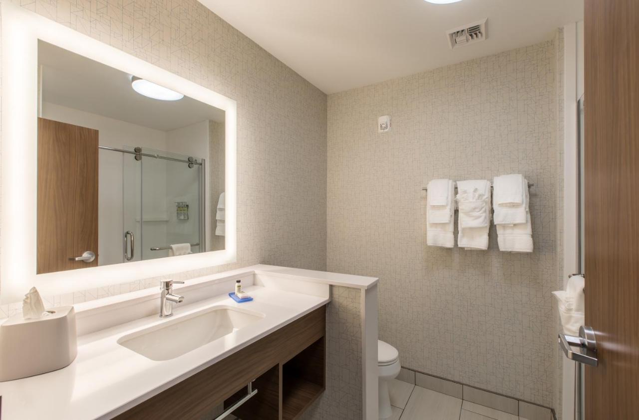  | Holiday Inn Express & Suites Greenville S- Piedmont