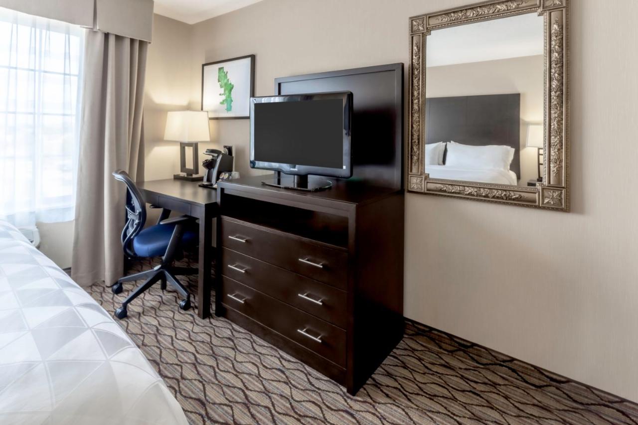 King Room - Disability Access at Holiday Inn Hotel & Suites-Milwaukee Airport by IHG