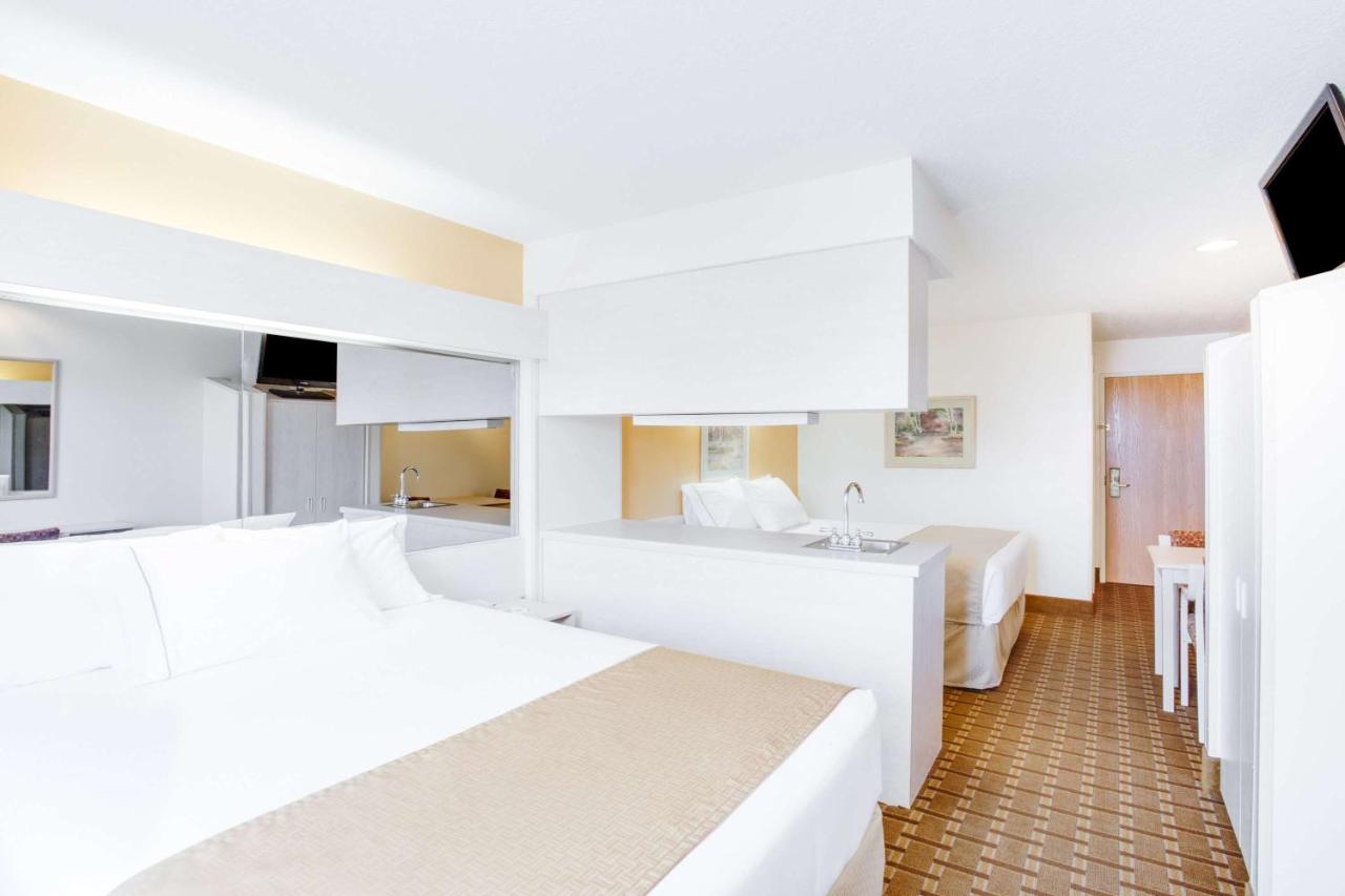 Queen Room with Two Queen Beds - Non-Smoking at Super 8 by Wyndham Christiansburg/Blacksburg Area