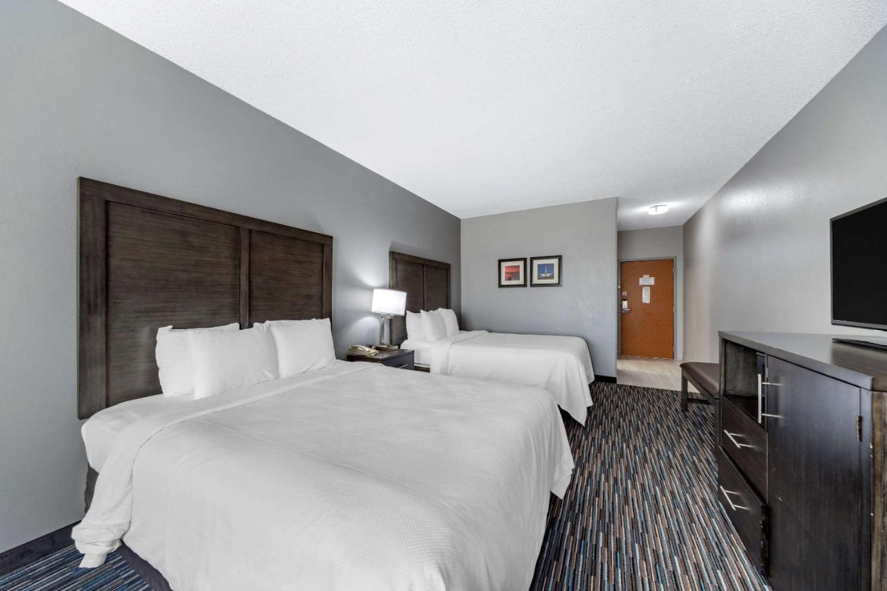 Standard Queen Room with Two Queen Beds - Accessible/Non-Smoking at Garner Hotel Oklahoma City - Quail Springs by IHG