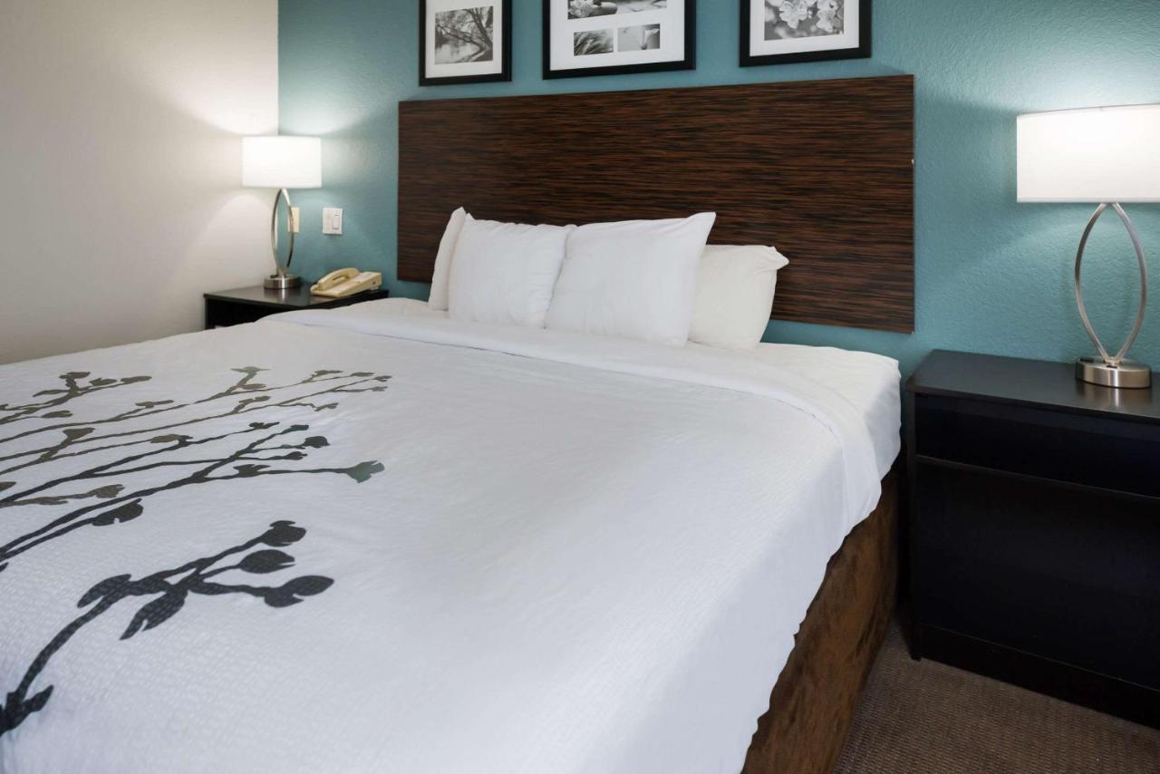  | Sleep Inn & Suites Port Clinton