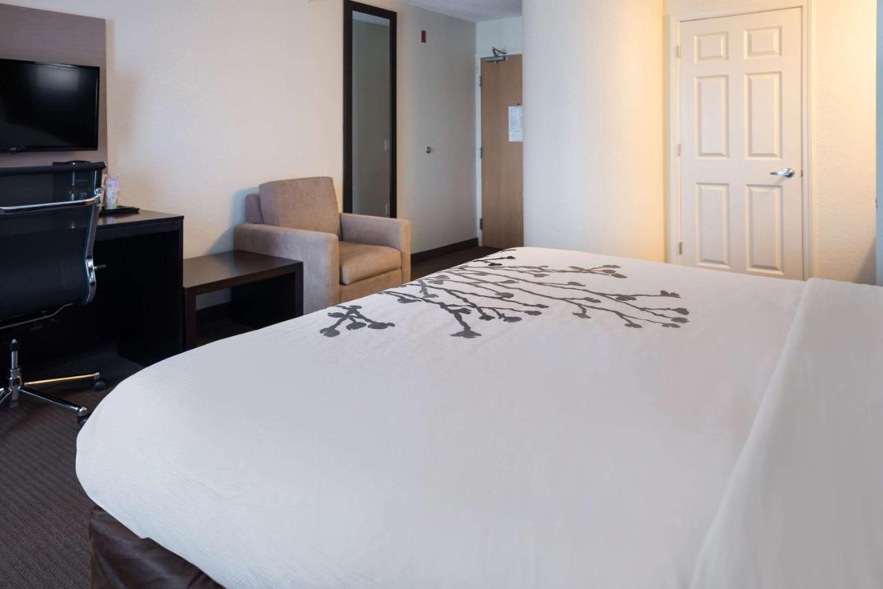  | Sleep Inn & Suites Port Clinton