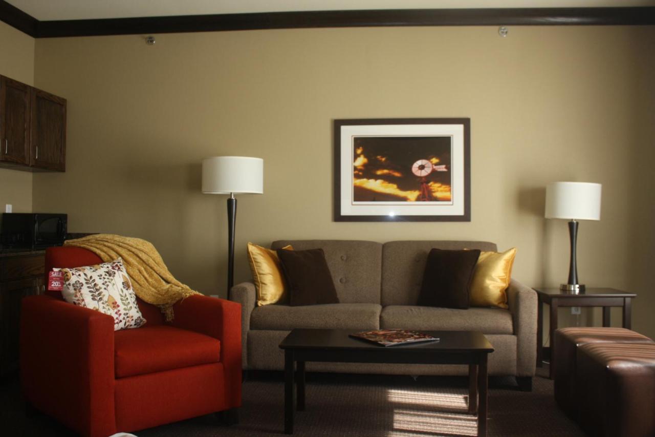 King Suite at Parkwood Inn & Suites