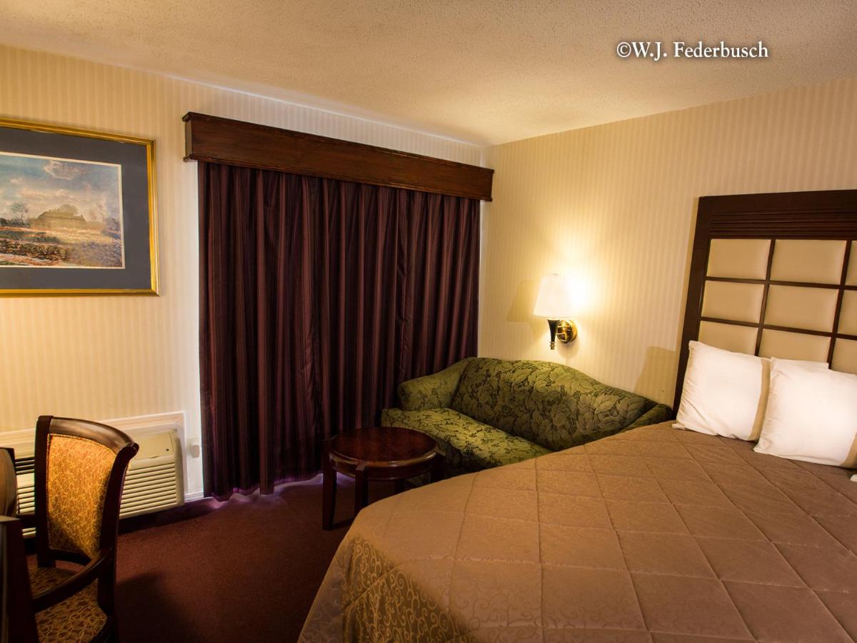 King Room with Sofa Bed at The Wisconsin Hotel & Conference Center