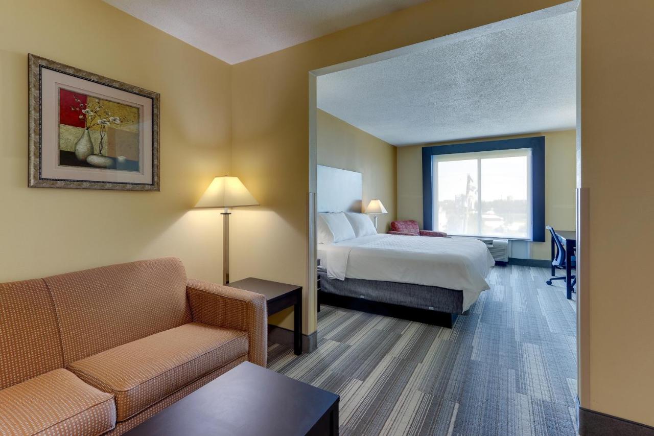  | Holiday Inn Express & Suites Richmond