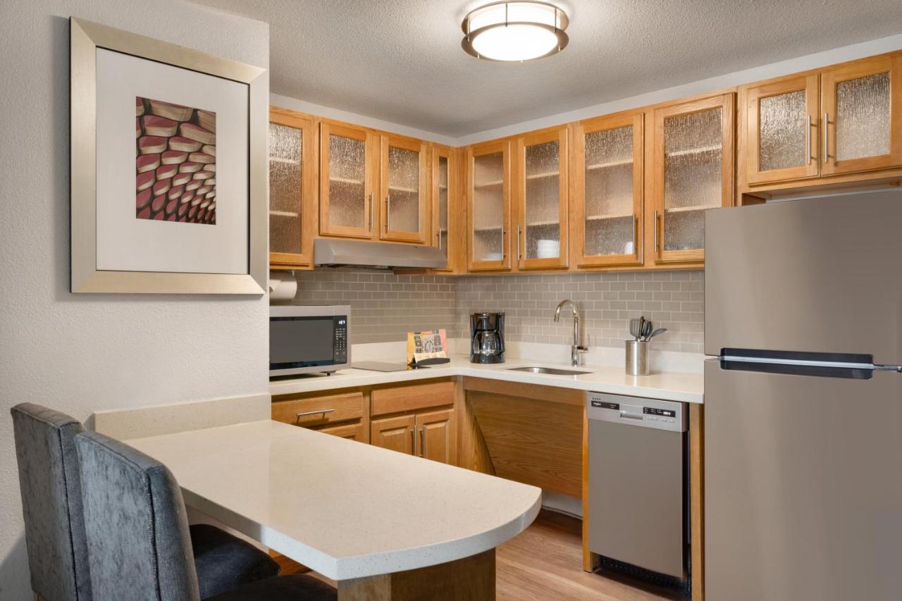 One-Bedroom Queen Suite at Staybridge Suites San Antonio Downtown Conv Ctr by IHG
