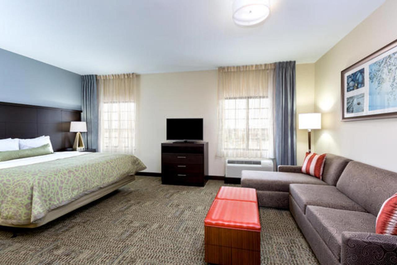 King Studio - Non-Smoking - Hearing Accessible with Bath Tub at Staybridge Suites College Station, an IHG Hotel