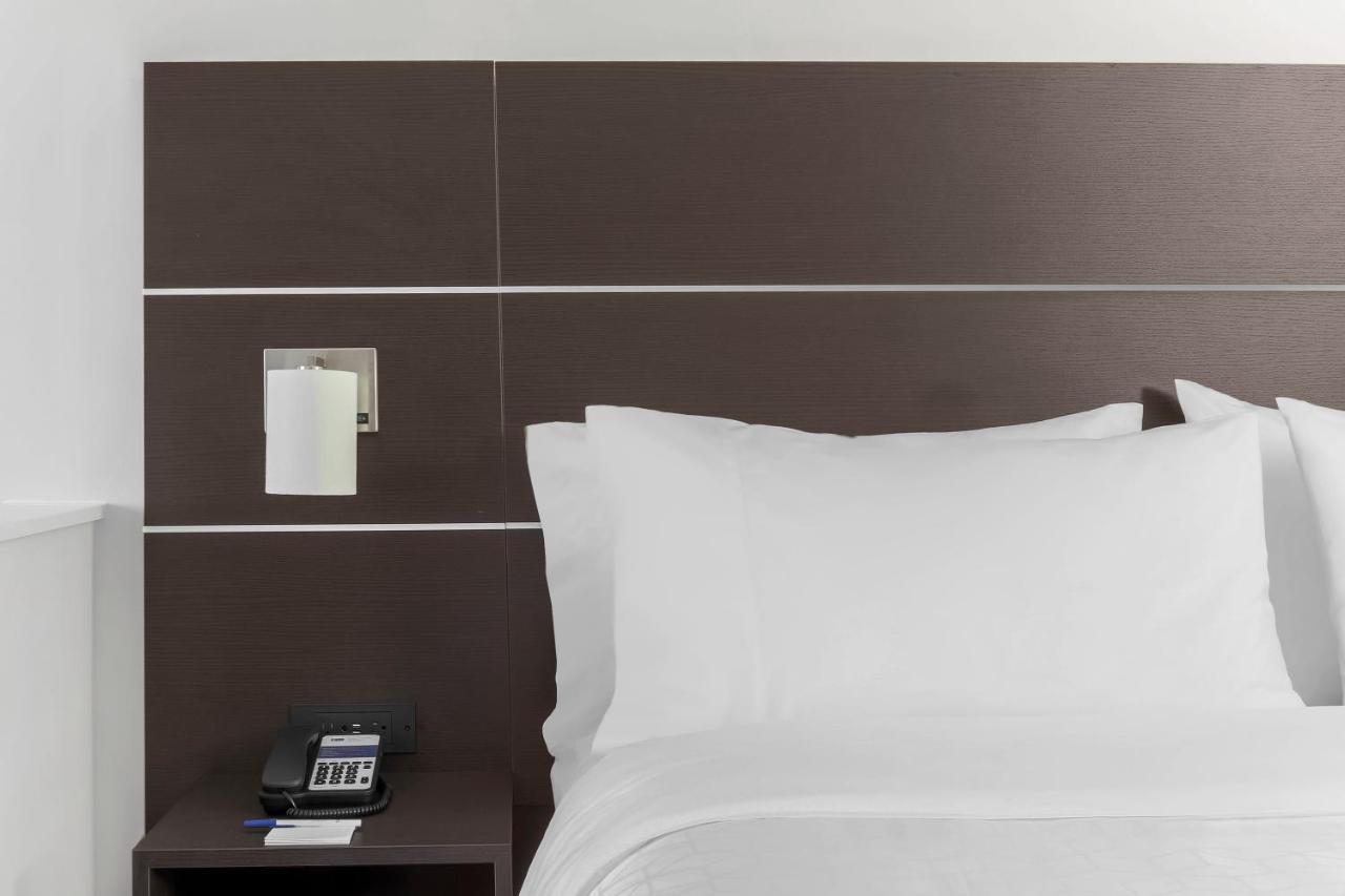 Standard Room at Holiday Inn Express Wisconsin Dells by IHG