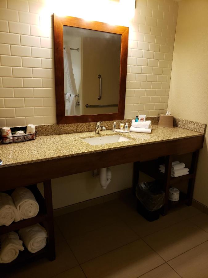 Queen Room with Two Queen Beds - Disability Access at Comfort Inn & Suites Sidney I-80
