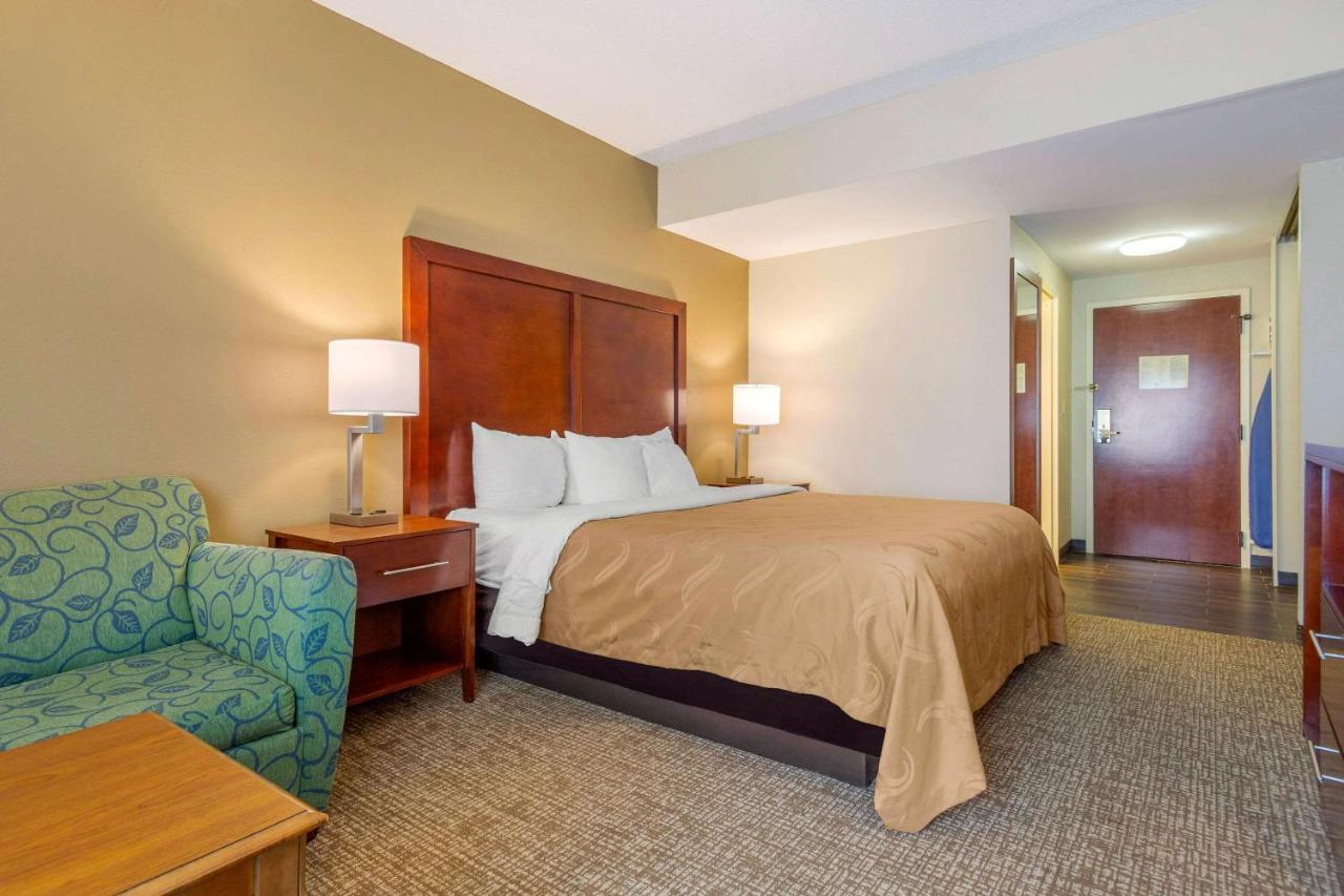 Standard King Room at Quality Inn & Suites Olde Town
