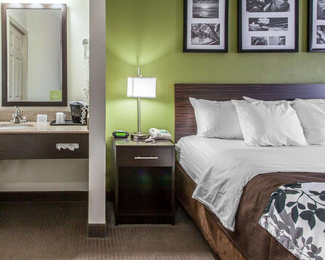 King Room - Non-Smoking at Austinburg Hotel