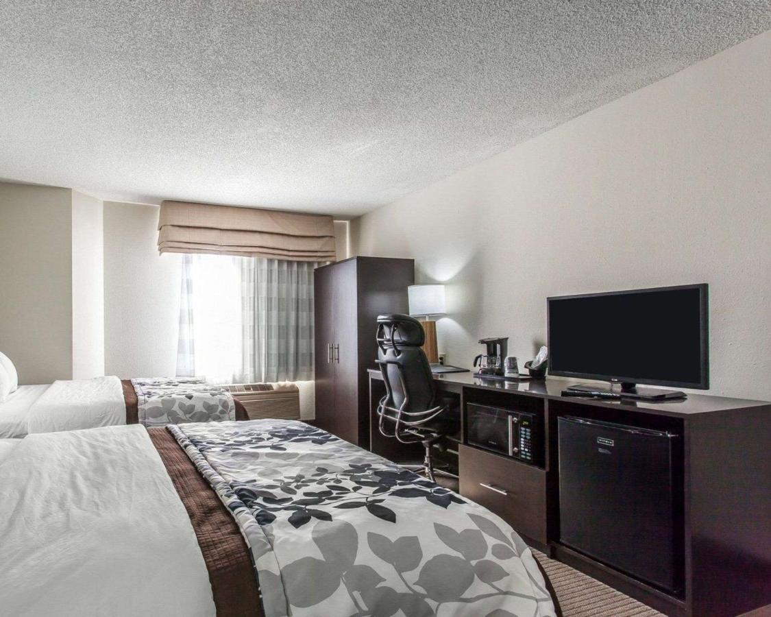 Queen Room with Two Queen Beds - Non-Smoking at Austinburg Hotel