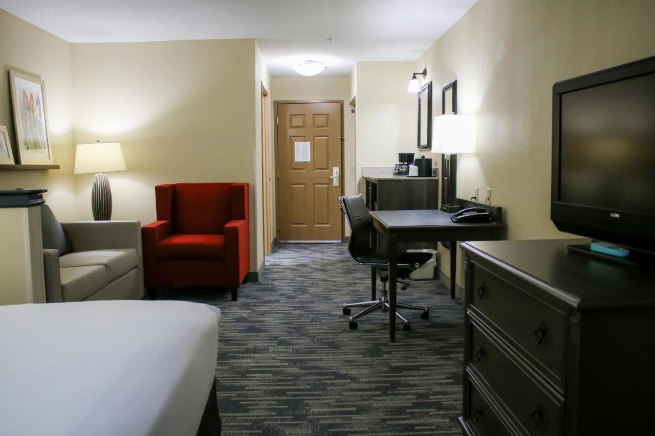 King Studio - Non-Smoking at Country Inn & Suites by Radisson, Richmond West at I-64, VA