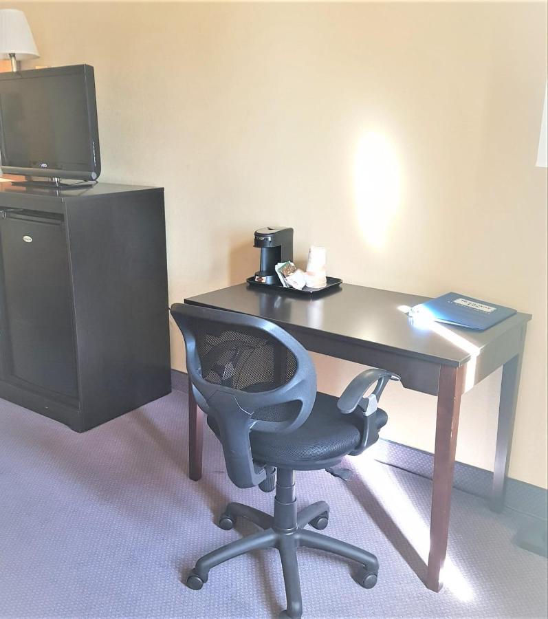 Queen Room with Two Queen Beds - Non-Smoking at Rodeway Inn & Suites Blanding