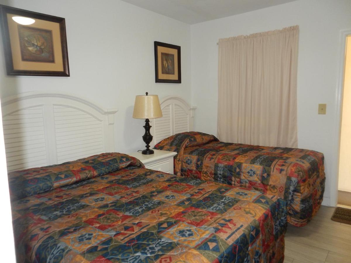 Double Room with View at Shell Motel