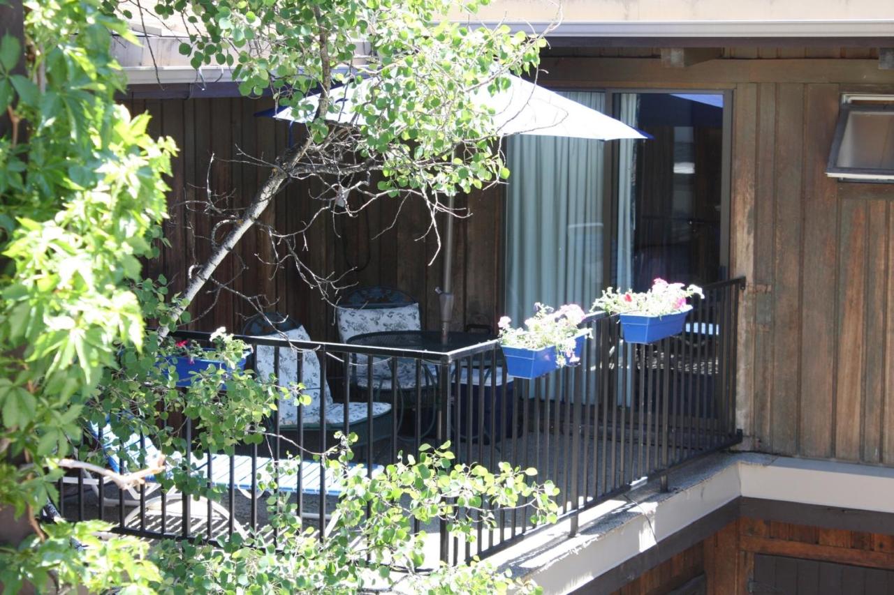 Two-Bedroom Condo with Two Bathrooms at St. Moritz Lodge & Condominiums