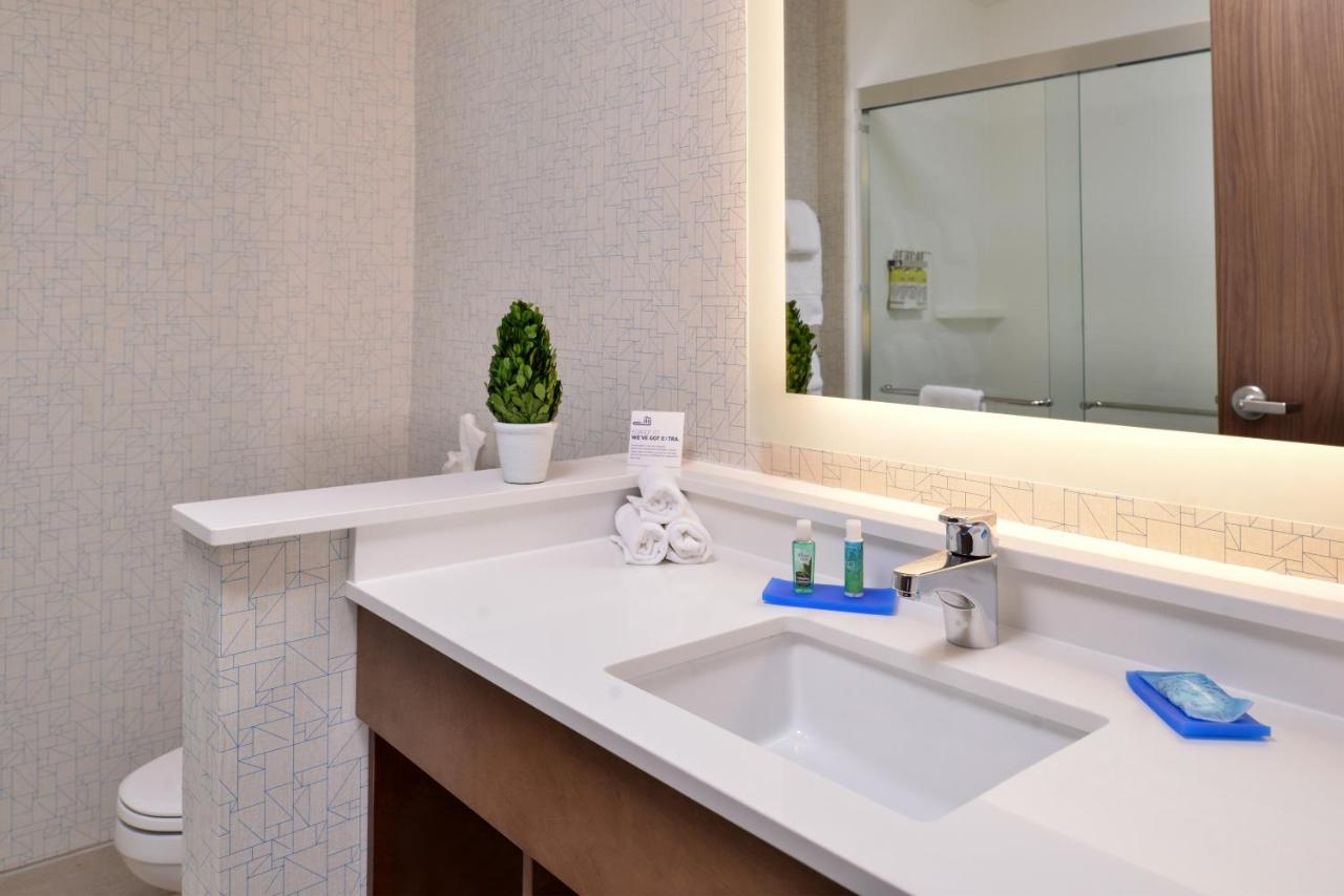 Queen Room with Two Queen Beds- Mobility Access/Non-Smoking at Holiday Inn Express & Suites Alachua - Gainesville Area by IHG