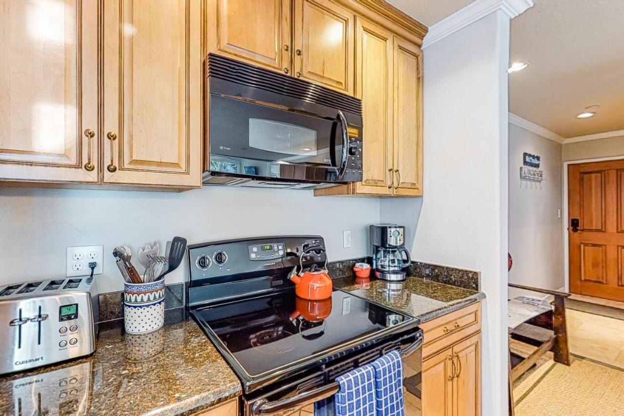 One-Bedroom Apartment at Townsend Place, A Vail Resorts Property