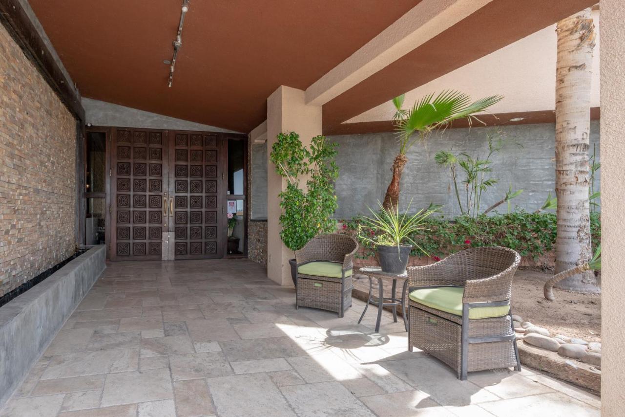 Two-Bedroom Suite with Two Queen Beds - Non-Smoking at Barbara Worth Country Club