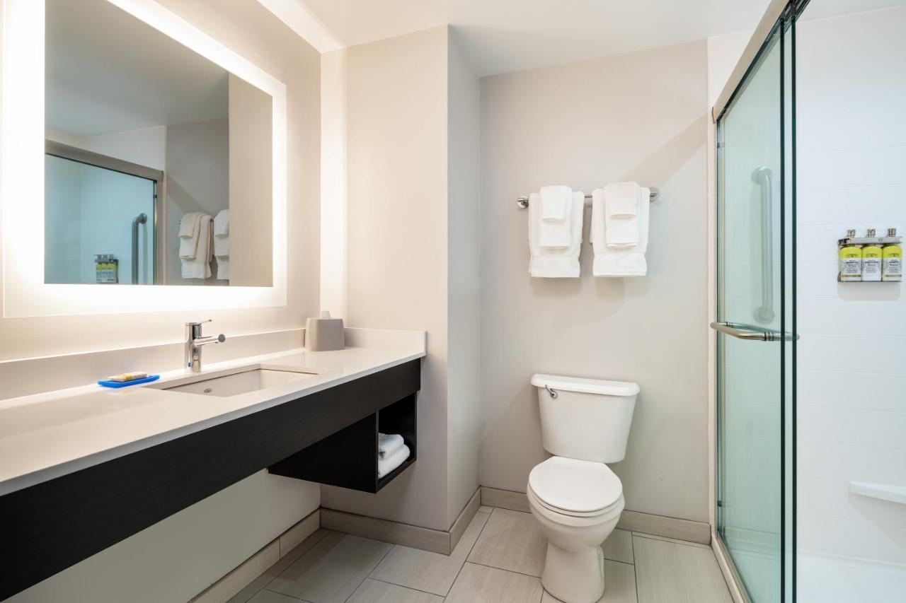 King Room at Holiday Inn Express Hotel & Suites Florence I-95 at Hwy 327, an IHG Hotel