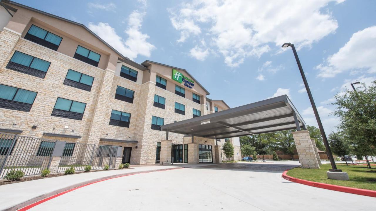  | Holiday Inn Express & Suites-Dripping Springs - Austin Area