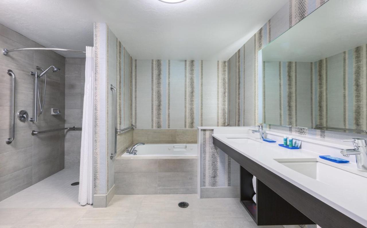  | Holiday Inn Express Hotel & Suites Eugene Downtown-Universty