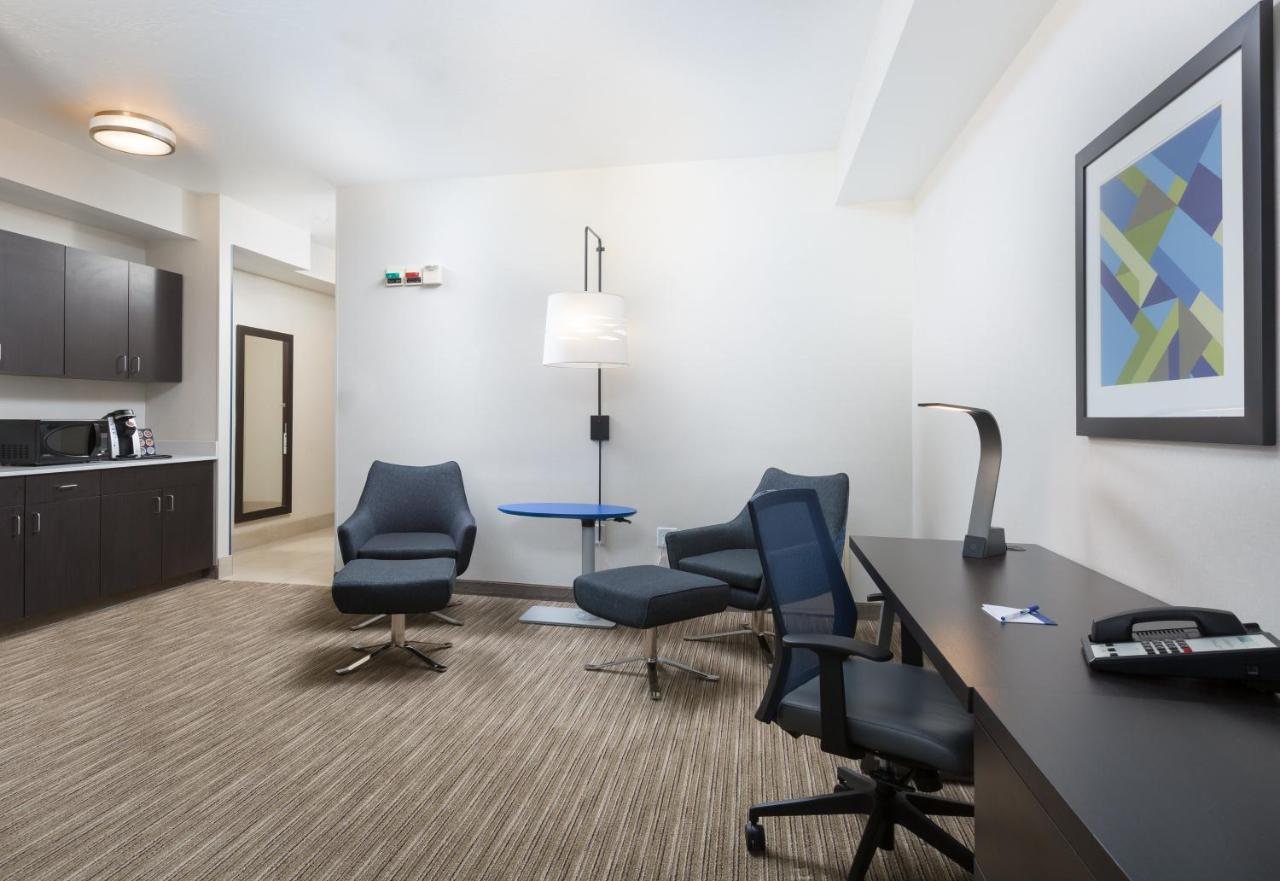  | Holiday Inn Express Hotel & Suites Eugene Downtown-Universty