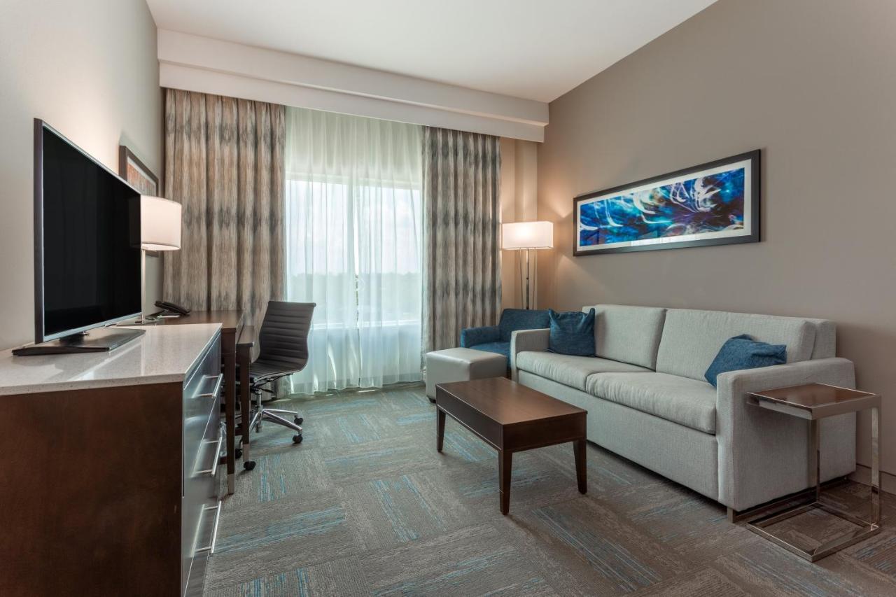 King Suite - Non-Smoking at Holiday Inn Hotel & Suites Jefferson City by IHG